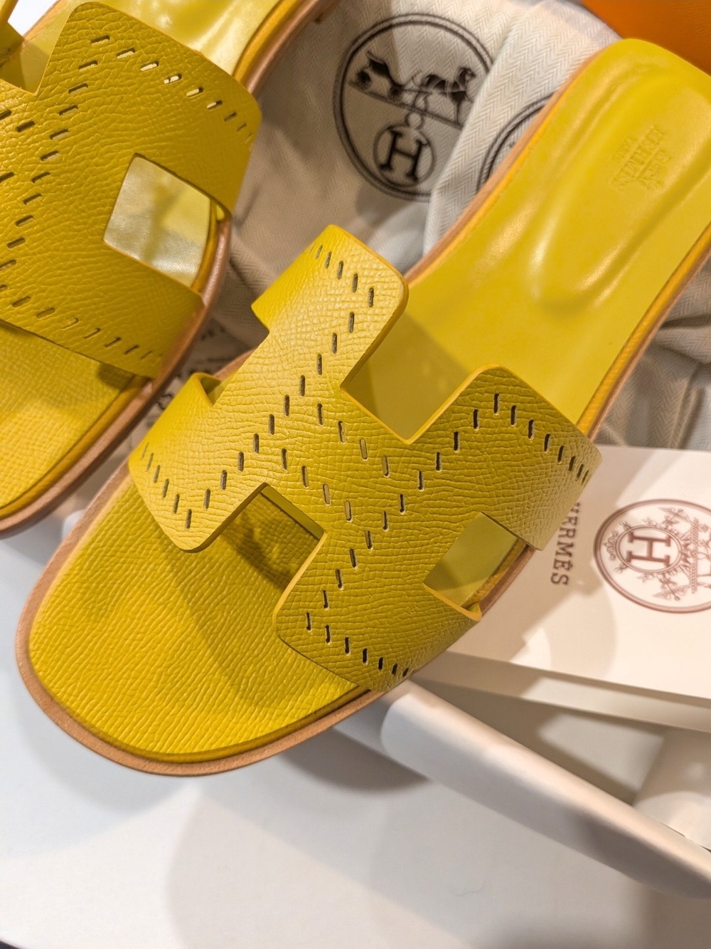 💛 H-cut Yellow real Leather Slide Sandals